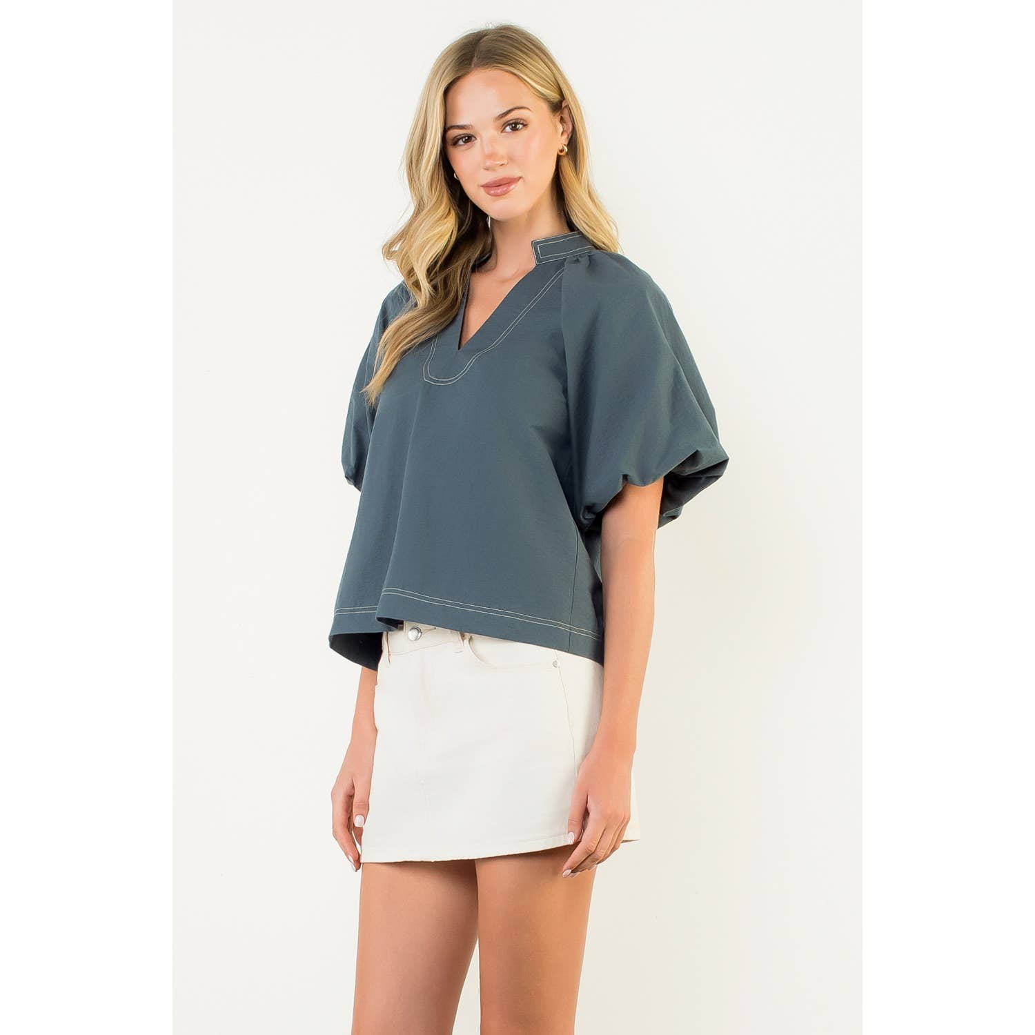 Contrast Stitch Puff Sleeve V-Neck Top