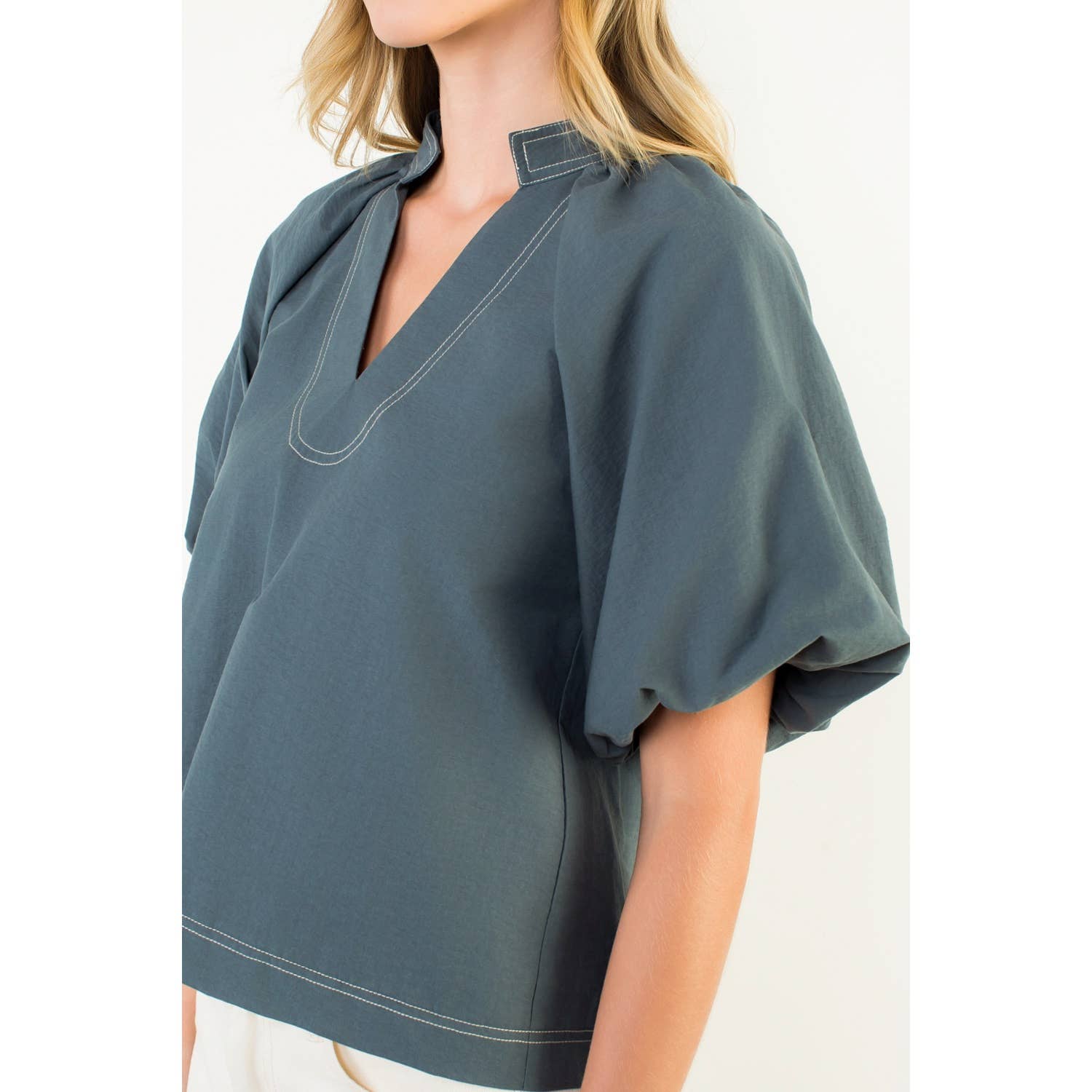 Contrast Stitch Puff Sleeve V-Neck Top