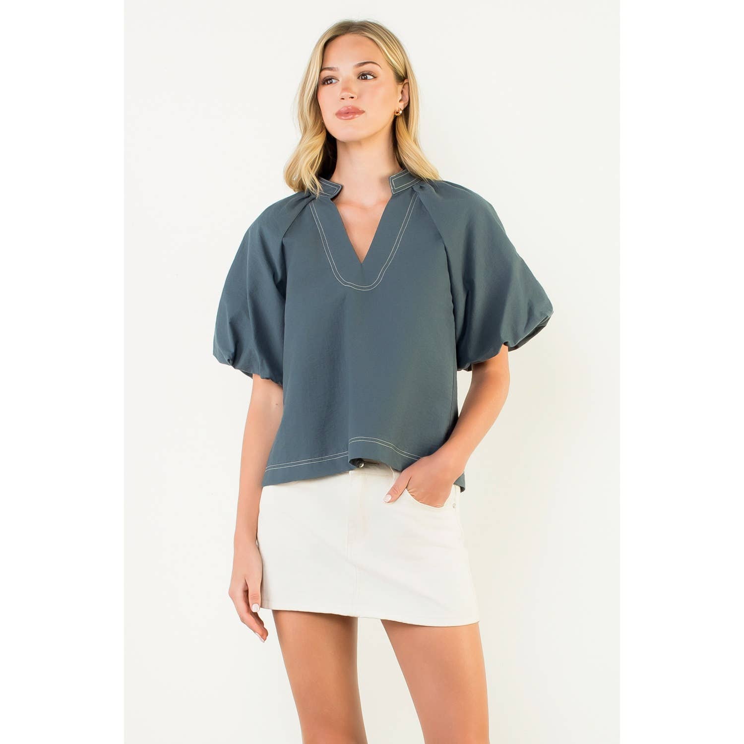 Contrast Stitch Puff Sleeve V-Neck Top