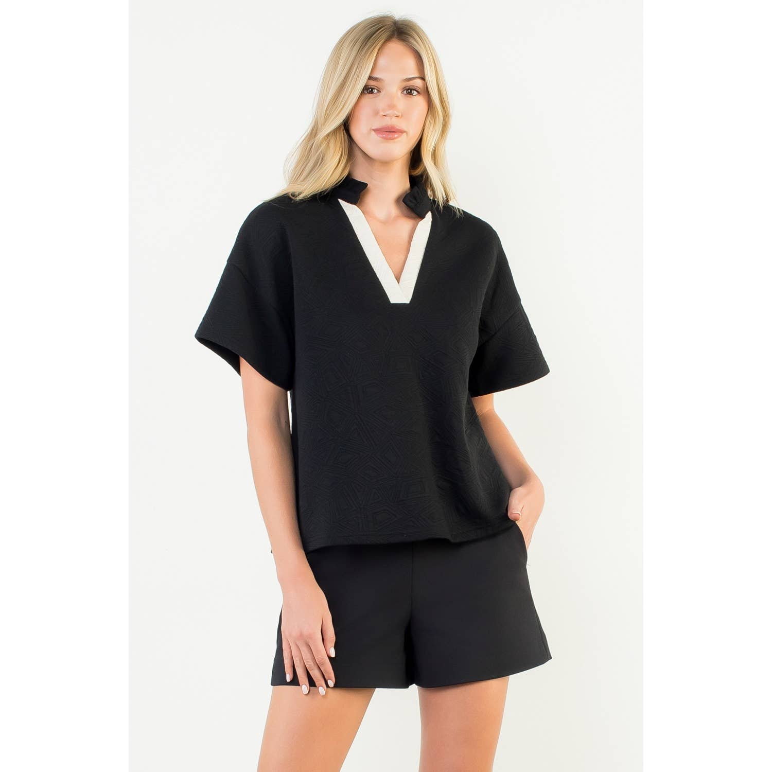 Contrast V-Neck Textured Short Sleeve Top