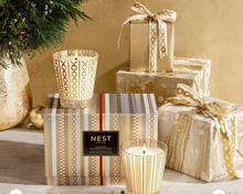 Load image into Gallery viewer, Nest Holiday and Birchwood Pine Candle Set