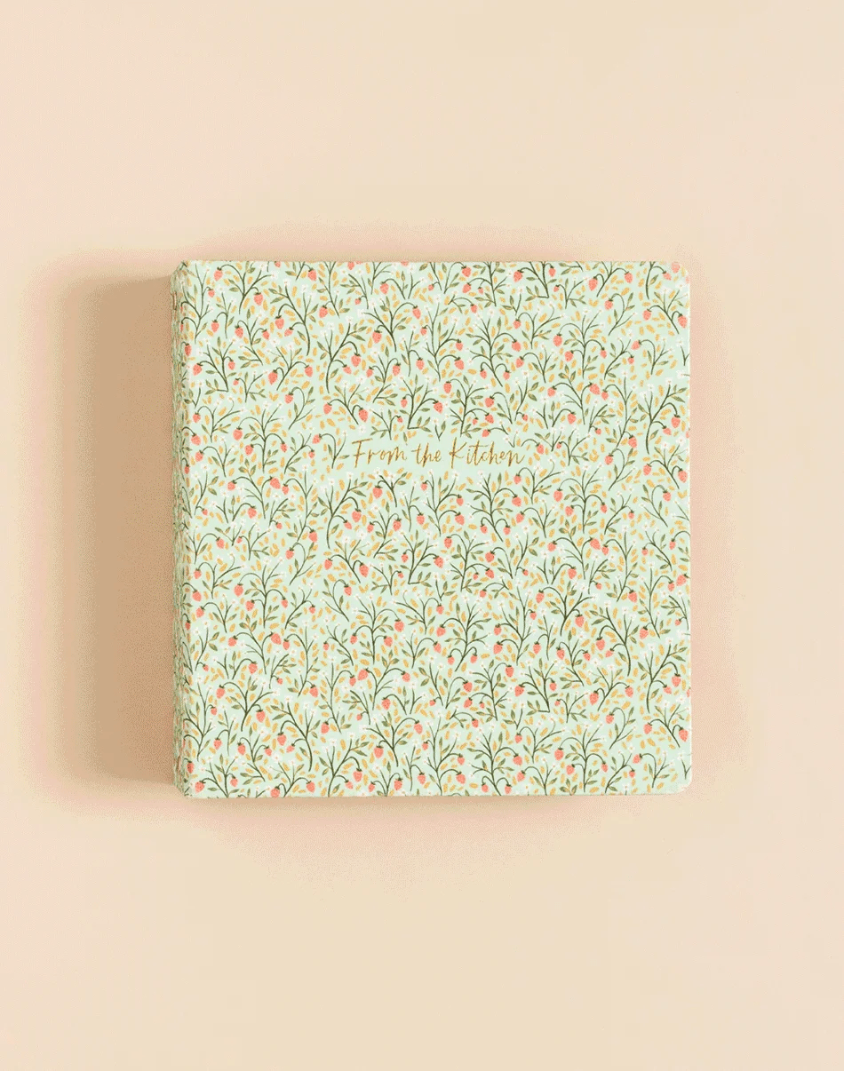 Strawberry Meadow Petite Recipe Binder