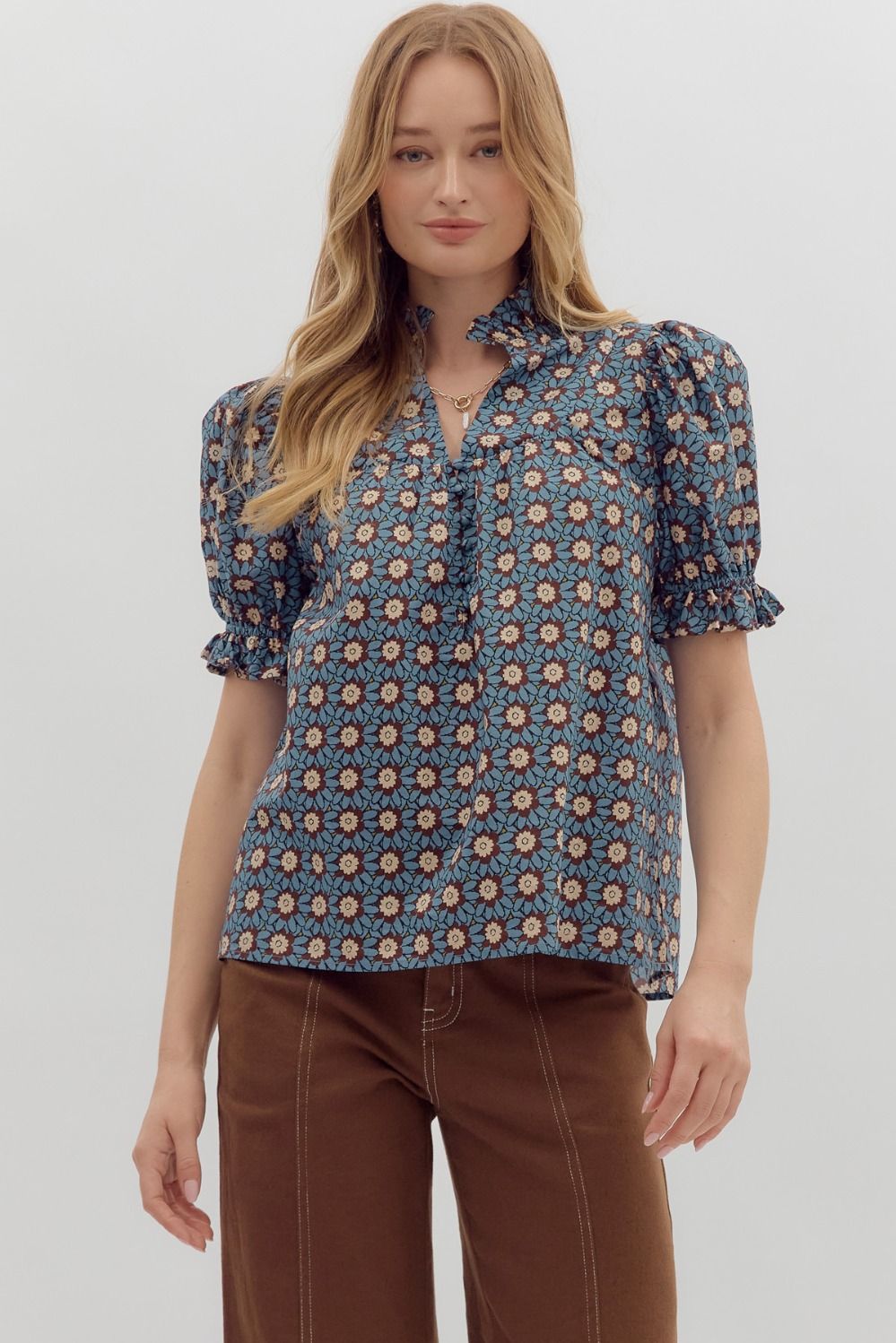 Ruffle Edge Short Sleeve Top